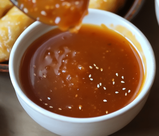 Una salsa agridulce, ideal si deseas acompañarlo con papas fritas o pollo, como tu prefieras, receta de Chef Goya.