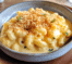 Un plato con macarrones con queso, si deseas una receta facil de hacer, receta de Chef Goya.